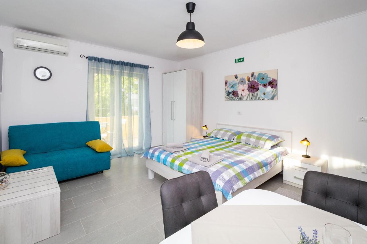 Apartments Balach Пореч Экстерьер фото